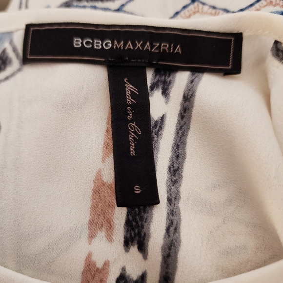 BCBGMaxazria Calf- Length Sheer Geometric Print Dress Size Small - Picture 8 of 8